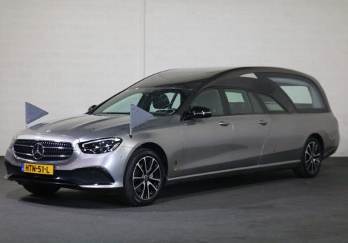 Mercedes Champagne